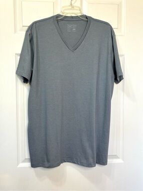 Fresh Clean Threads V-neck Shirt Wedgewood Blue Mens XL Short Sleeve Stratusoft
